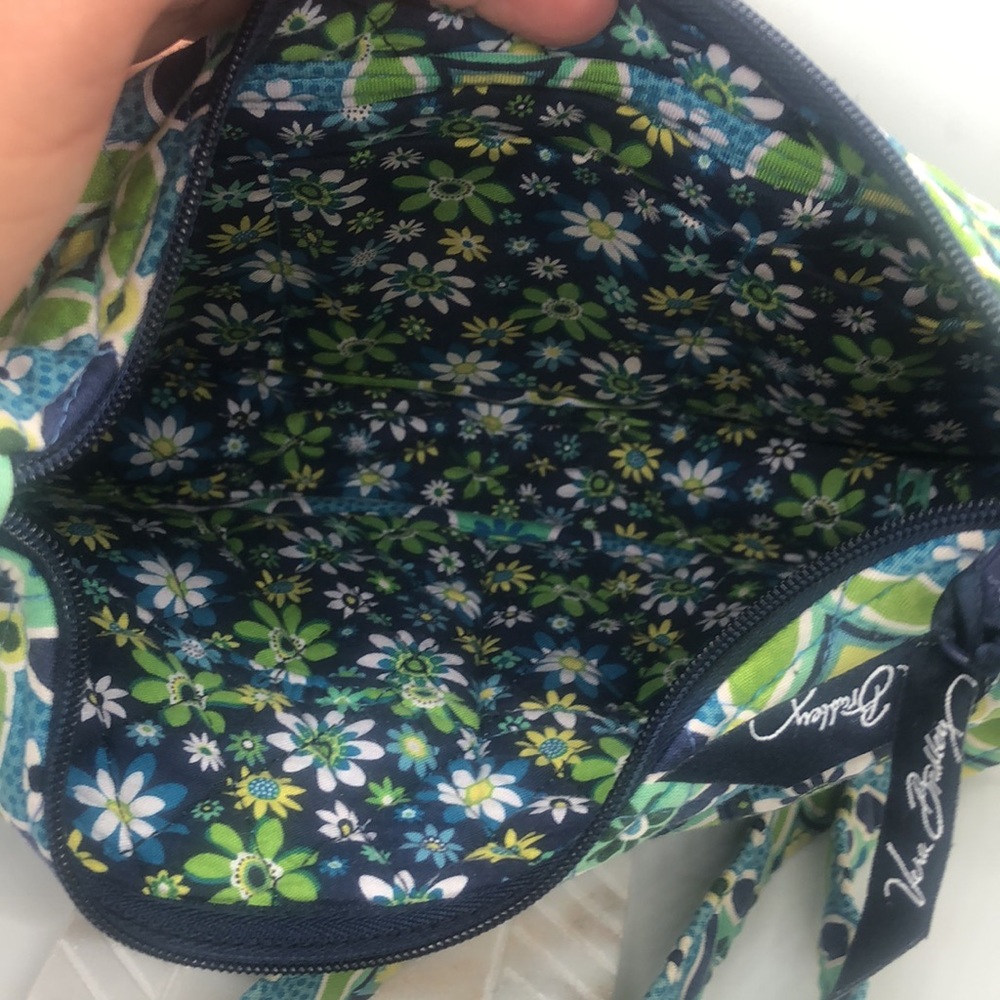Vera Bradley Crossbody purse - Picture 5 of 13